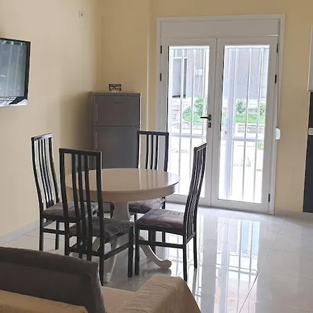 On The Coast Apartment Vlore